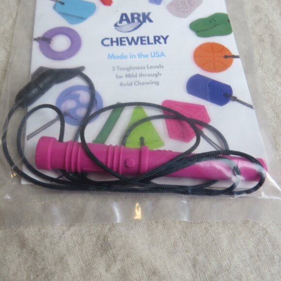 ARK Bite Saber® Sensory Chewelry Necklace, Pink for Moderate Chewing NEW - Picture 1 of 6